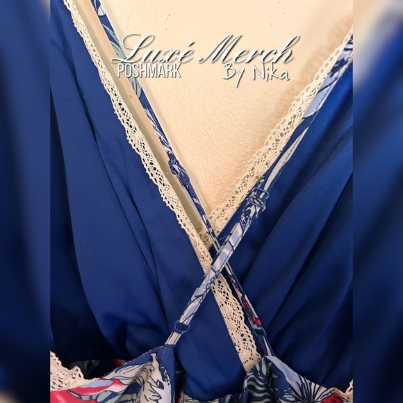 🌺Floral Romper by Kinnucans Size Large🌺 - Picture 3 of 5